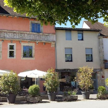 Le Relais De La Tour Hotel Capdenac-Gare Exterior photo
